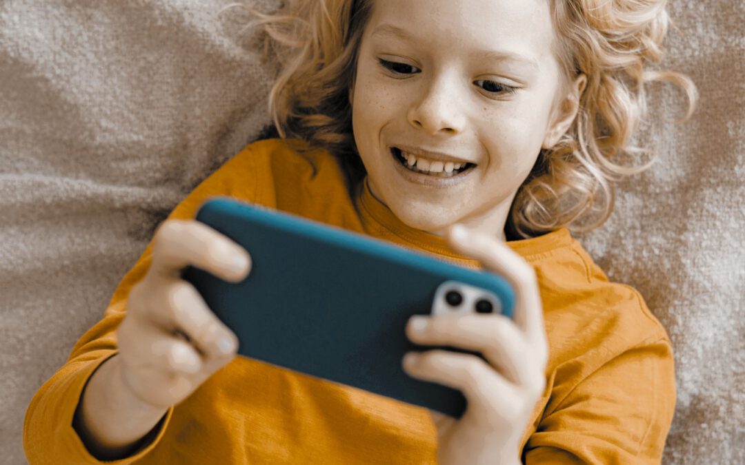 Social Media Schäden bei Jugendlichen: Psychische und körperliche Folgen laut Studien