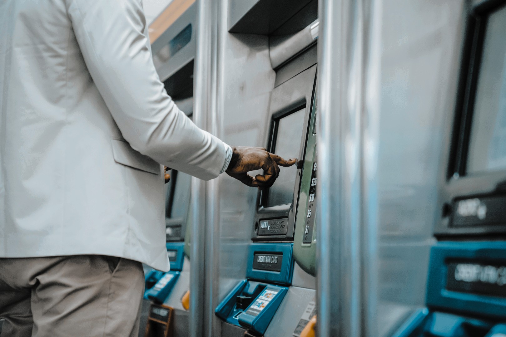 Ungarische Firma gründen: Banken unter politischem Druck Ungarische Firma gründen