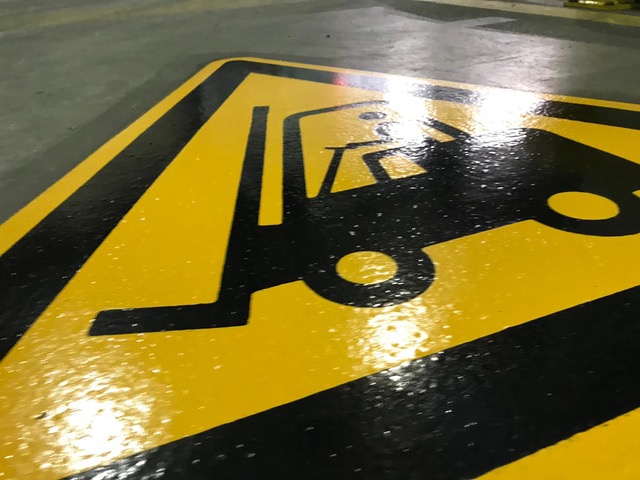 Bodenmarkierungen In Industriehallen - Professionelle Lösungen Für Optimale Betriebsabläufe Bodenmarkierungen in Industriehallen - professionelle Lösungen für optimale Betriebsabläufe