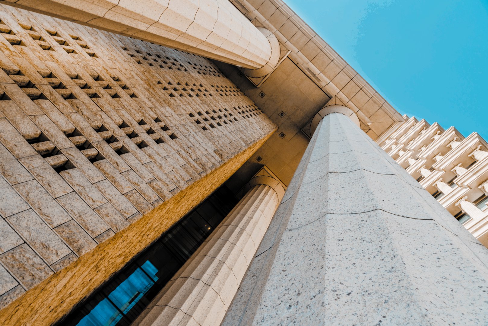 GmbH vs GmbH und Co KG Unterschiede Vergleich Haftung GmbH vs GmbH und Co KG Unterschiede Vergleich Haftung - wichtige Rechtsformen im Immobilienbereich